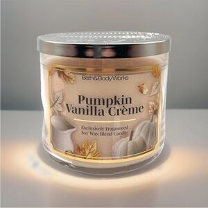Bath & Body Works 3-Wick Candle-Pumpkin Vanilla Crème (14.5 oz)